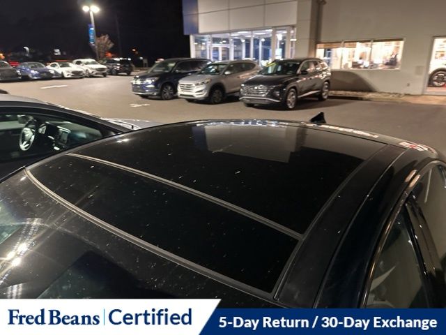 2022 Genesis G70 3.3T photo 4