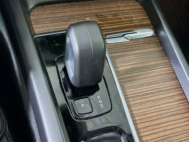 2023 Volvo XC60 Plus - Photo 22