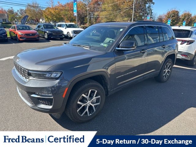 2024 Jeep Grand Cherokee Limited photo 2