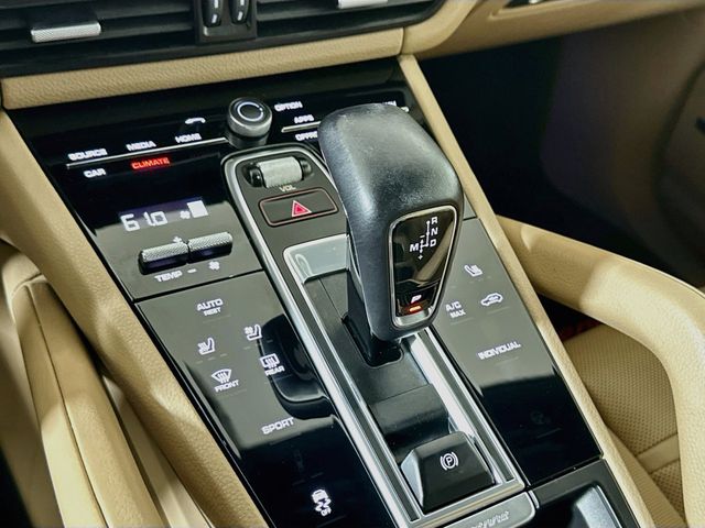 2020 Porsche Cayenne Base - Photo 21