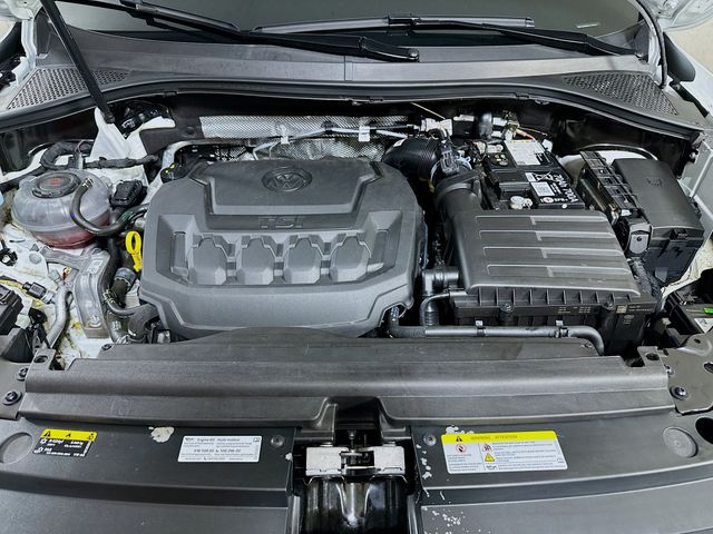 2024 Volkswagen Tiguan SEL R-LINE - Photo 36