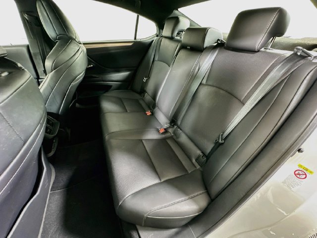 2019 Lexus ES F SPORT - Photo 30