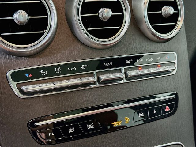 2022 Mercedes-Benz GLC GLC300 - Photo 19