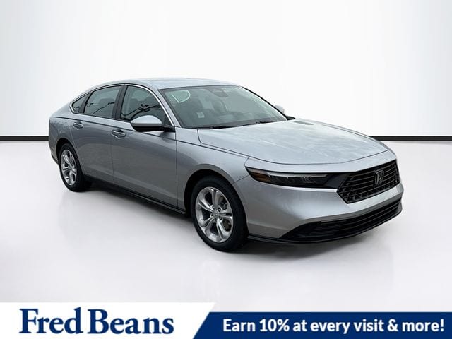 2025 Honda Accord LX's photo