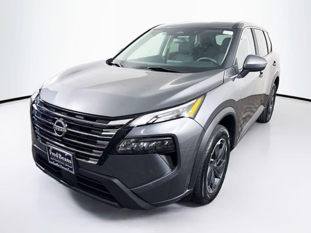Used 2024 Nissan Rogue SV SUV