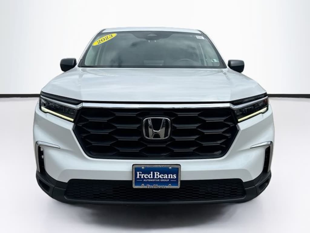 Used 2023 Honda Pilot LX SUV