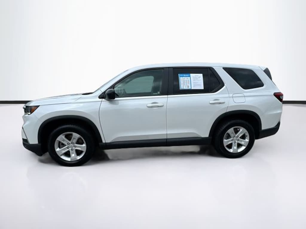 Used 2023 Honda Pilot LX SUV