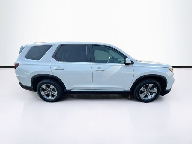 2023 Honda Pilot EX-L - Photo 8