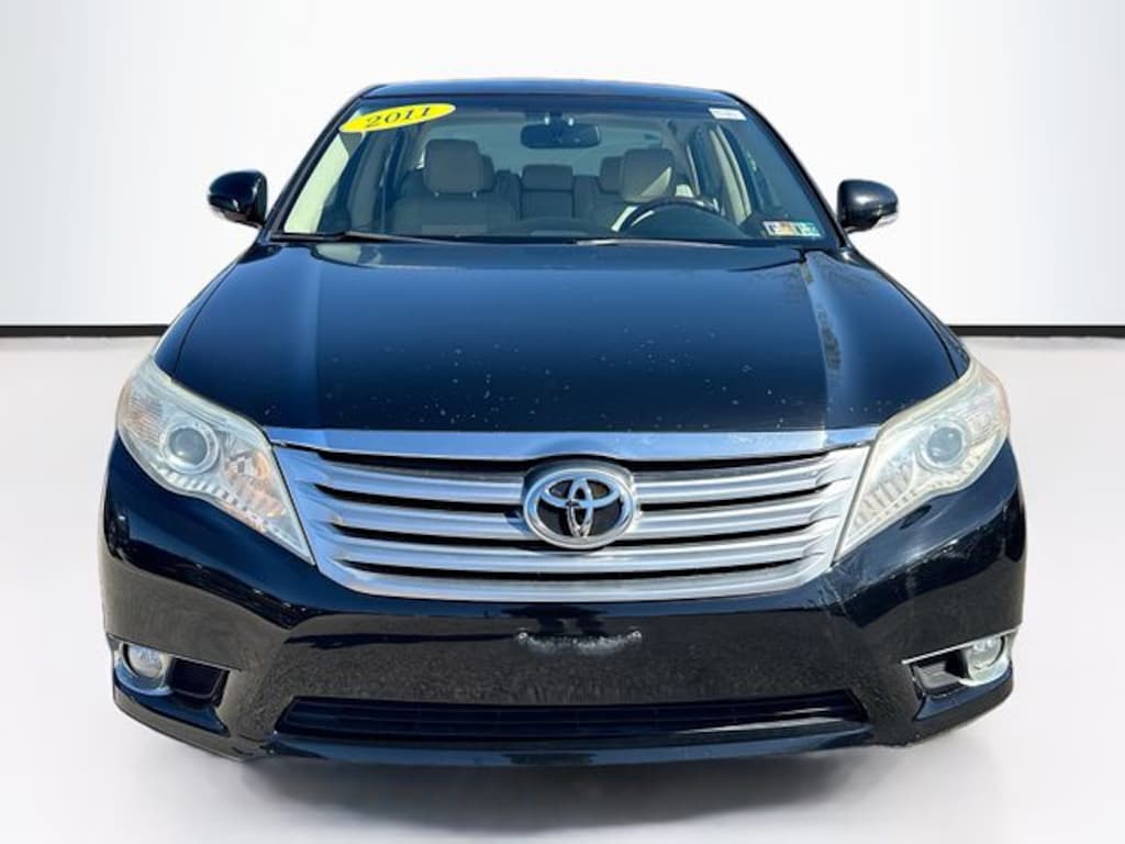Used 2011 Toyota Avalon Limited Sedan