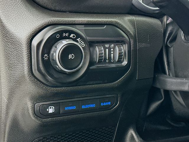 2022 Jeep Wrangler Unlimited Rubicon 4XE - Photo 10