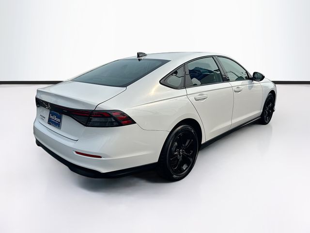 2025 Honda Accord SE - Photo 9