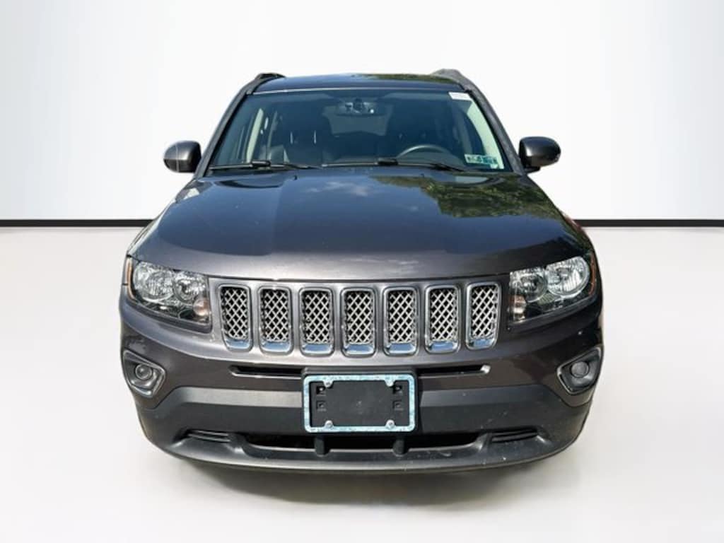 Used 2017 Jeep Compass Latitude SUV