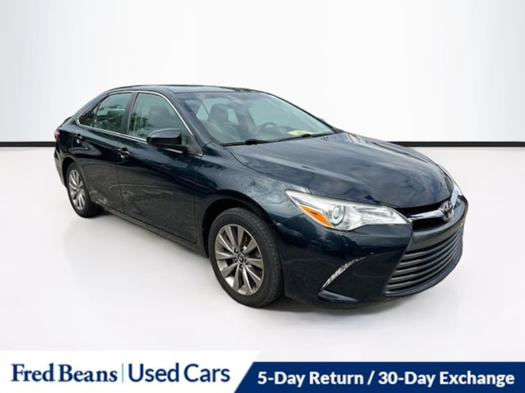 Used 2017 Toyota Camry XLE Sedan