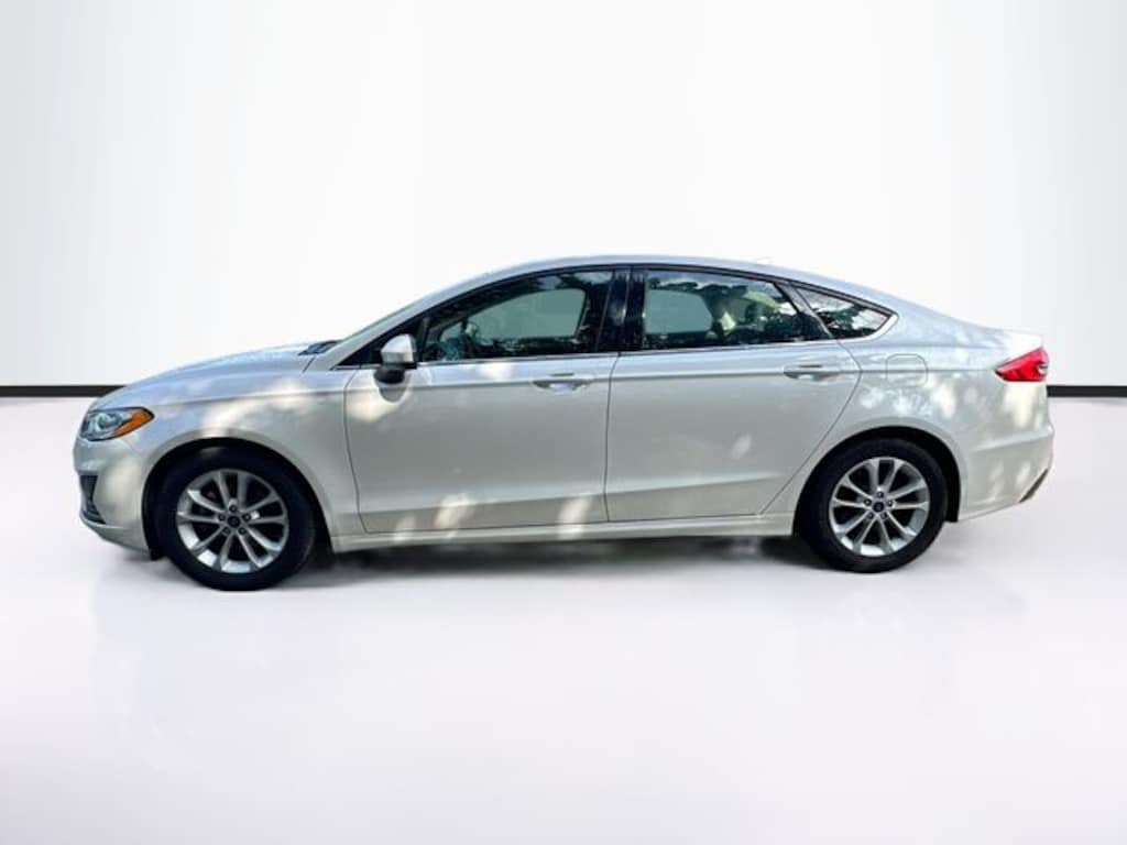 Used 2020 Ford Fusion SE Sedan