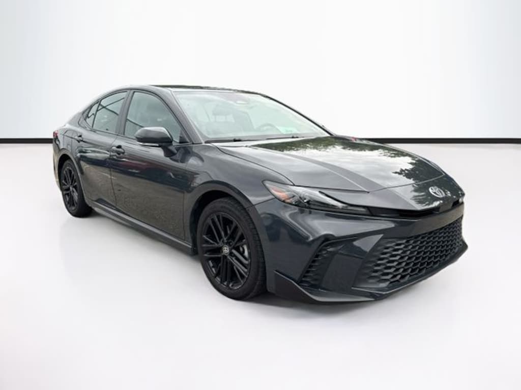 Used 2025 Toyota Camry SE Sedan