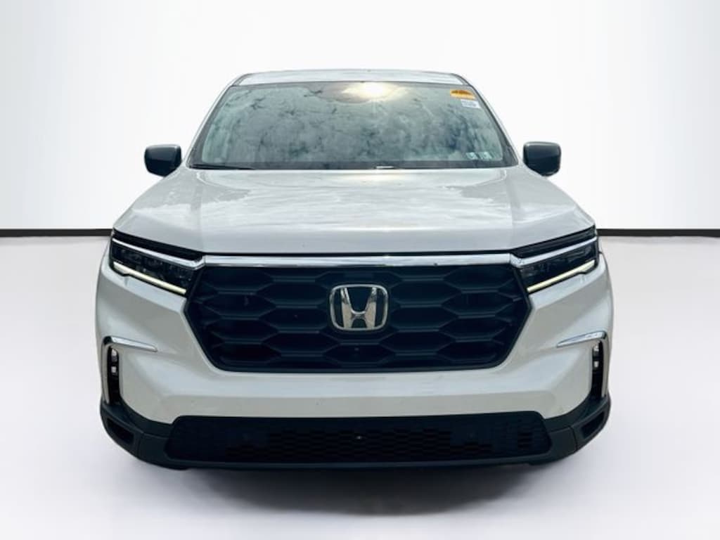 Used 2023 Honda Pilot LX SUV
