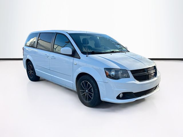 2014 Dodge Grand Caravan SXT's photo