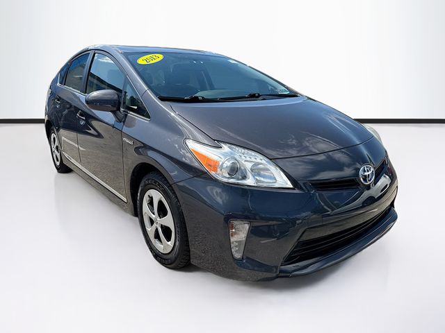 2013 Toyota Prius Two's photo