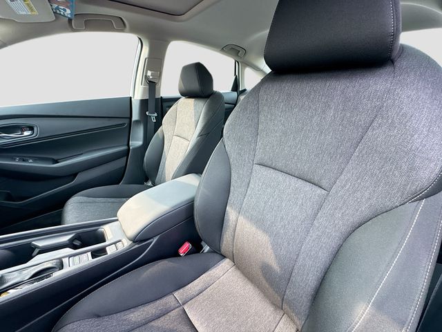 2025 Honda Accord SE - Photo 24