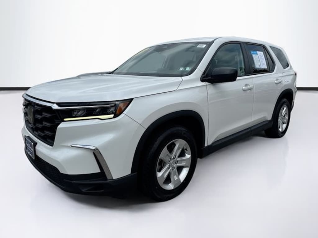 Used 2023 Honda Pilot LX SUV