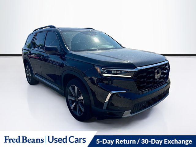 2025 Honda Pilot Touring AWD's photo