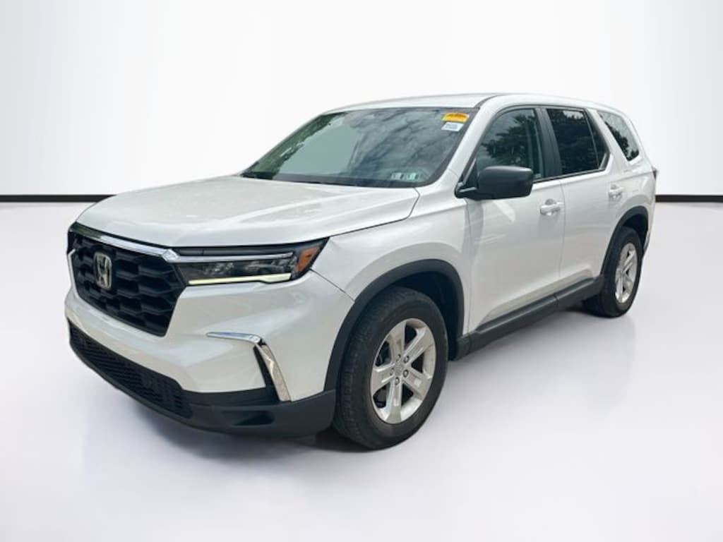 Used 2023 Honda Pilot LX SUV