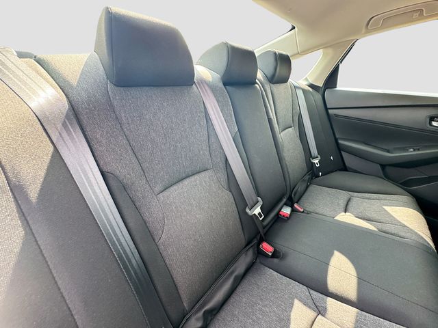 2025 Honda Accord SE - Photo 31