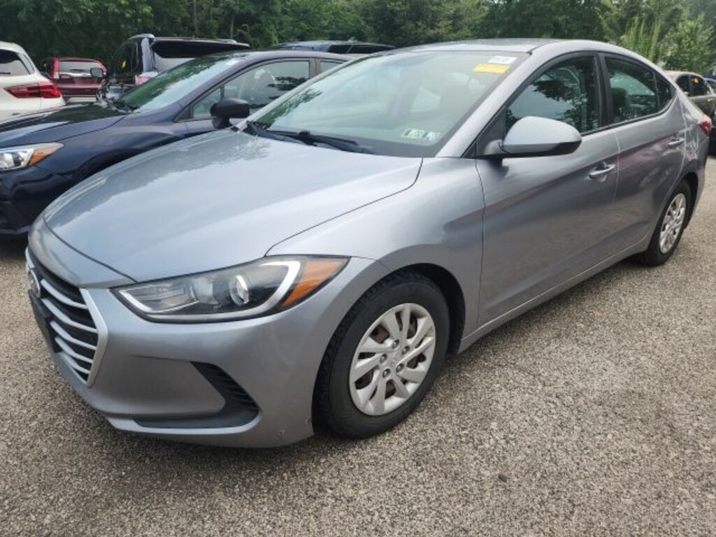 Used 2017 Hyundai Elantra SE Sedan