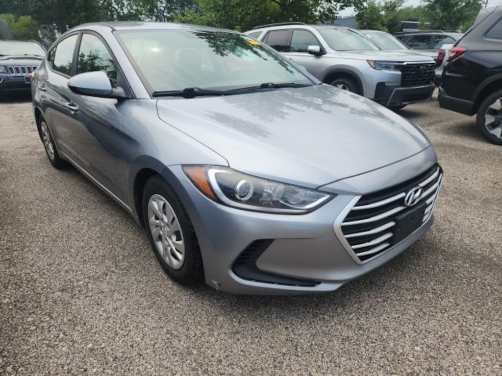 Used 2017 Hyundai Elantra SE Sedan