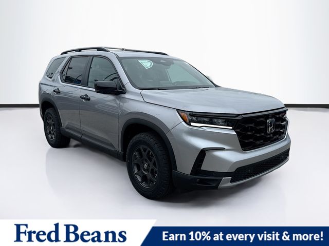 2025 Honda Pilot TrailSport's photo