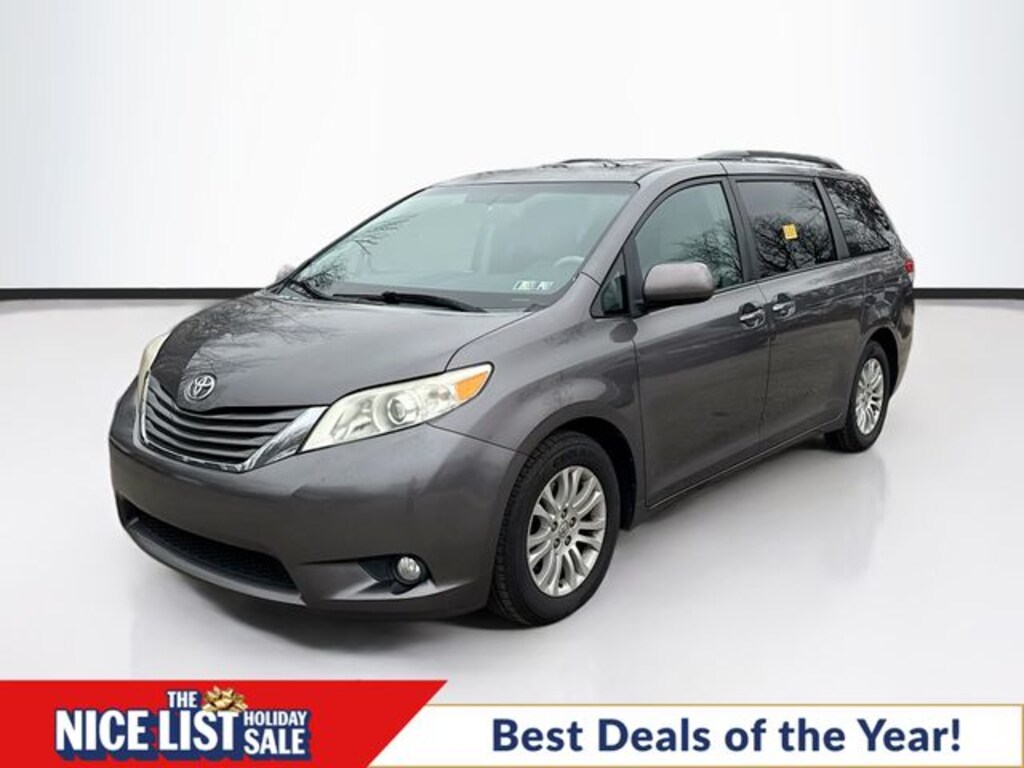 Used 2013 Toyota Sienna XLE Minivan/Van