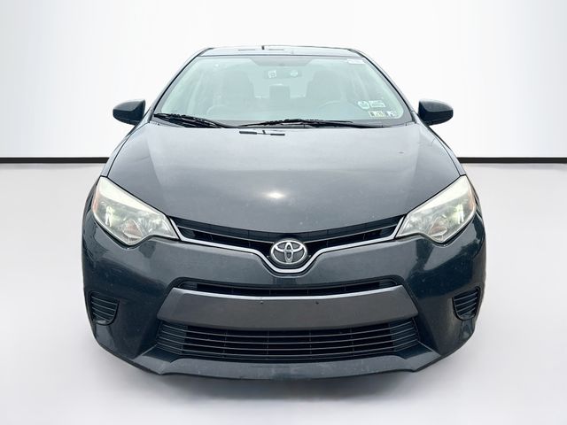 Used 2015 Toyota Corolla LE with VIN 2T1BURHE2FC325443 for sale in Abington, PA