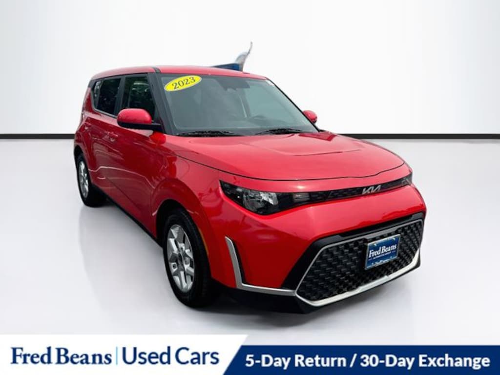 Certified 2023 Kia Soul LX Hatchback