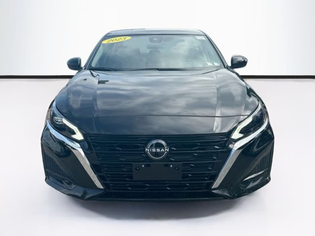 Used 2023 Nissan Altima 2.5 SV Sedan