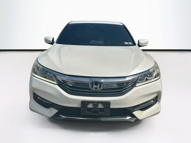 Used 2017 Honda Accord Sport SE with VIN 1HGCR2F18HA081061 for sale in Abington, PA