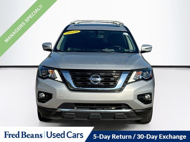 Used 2019 Nissan Pathfinder Platinum with VIN 5N1DR2MM9KC605700 for sale in Abington, PA