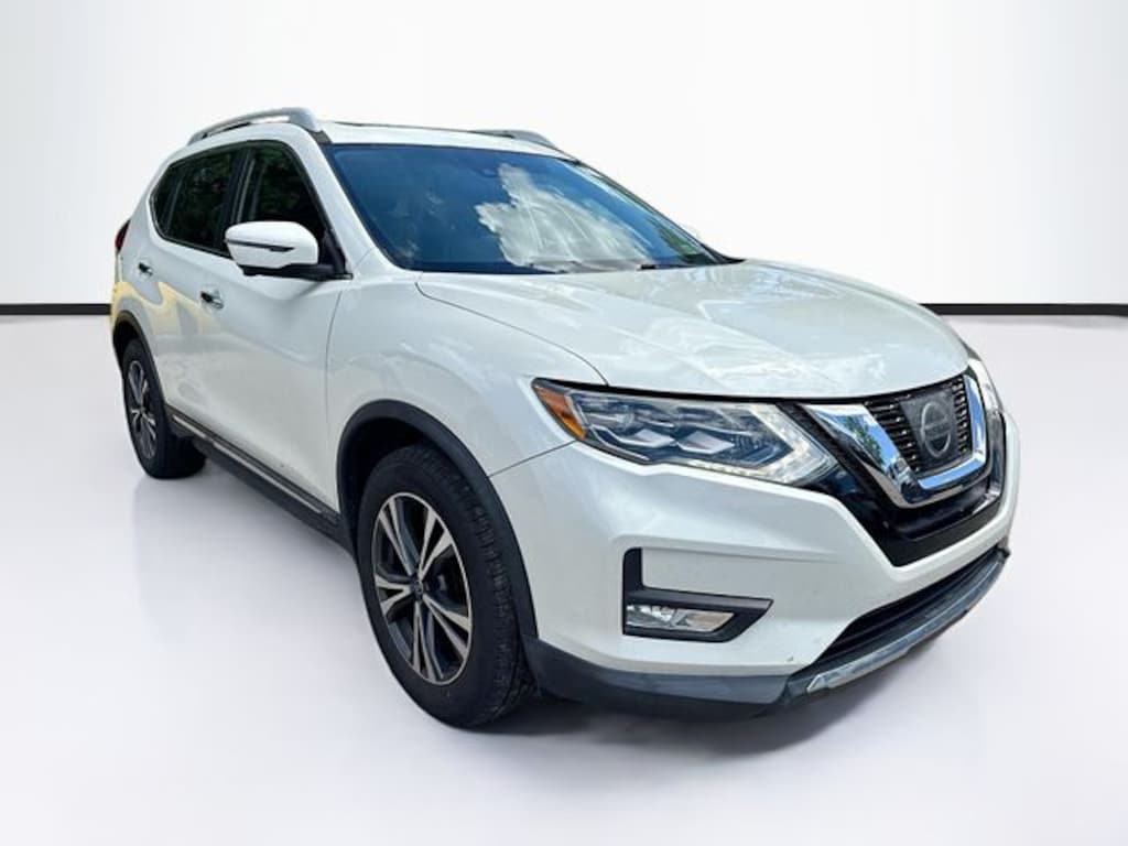 Used 2017 Nissan Rogue SL SUV