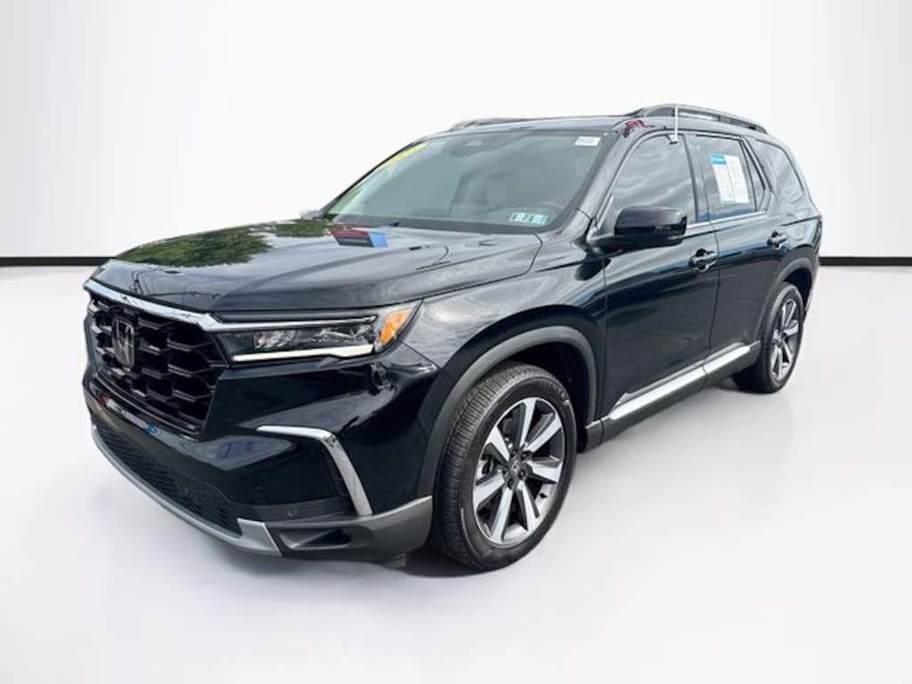Certified 2025 Honda Pilot Touring SUV