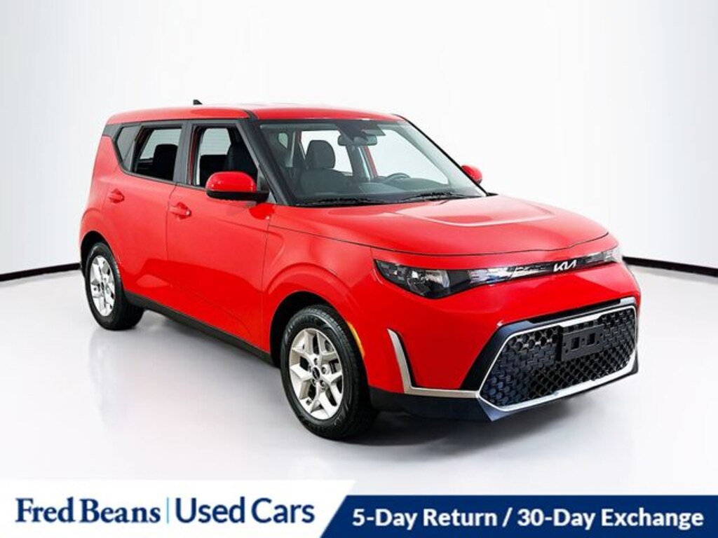 Certified 2023 Kia Soul LX Hatchback