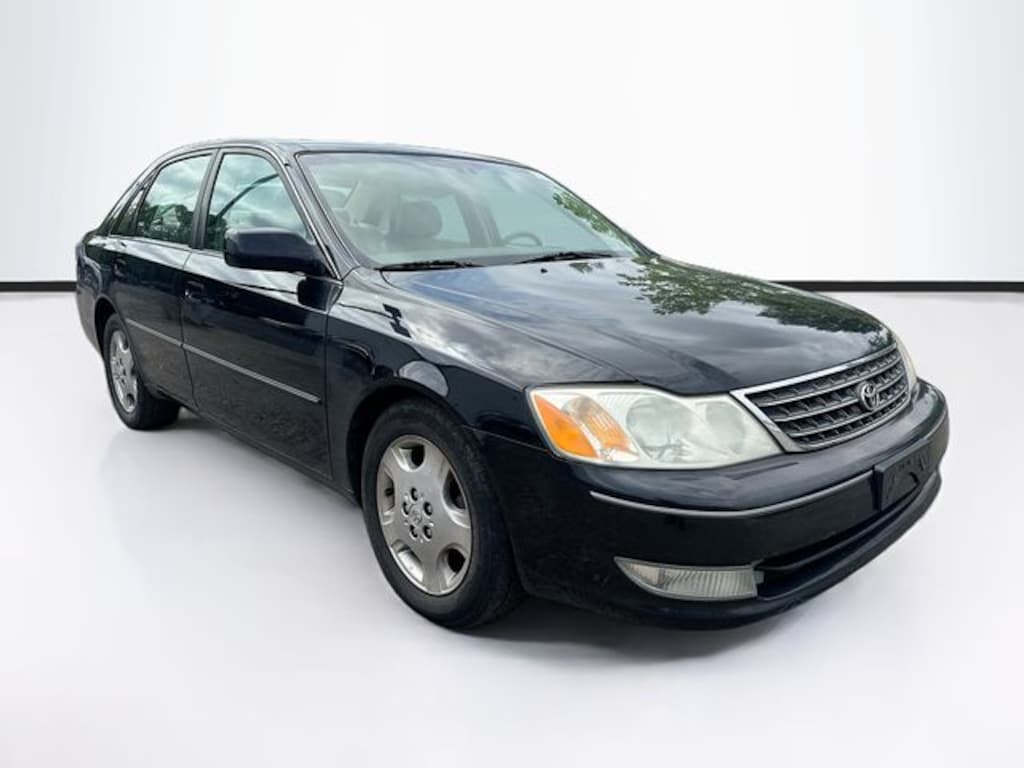 Used 2003 Toyota Avalon XLS Sedan