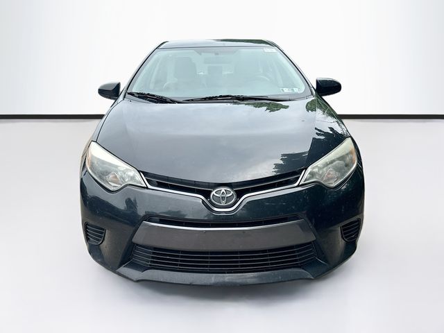 Used 2015 Toyota Corolla LE with VIN 2T1BURHE2FC325443 for sale in Abington, PA