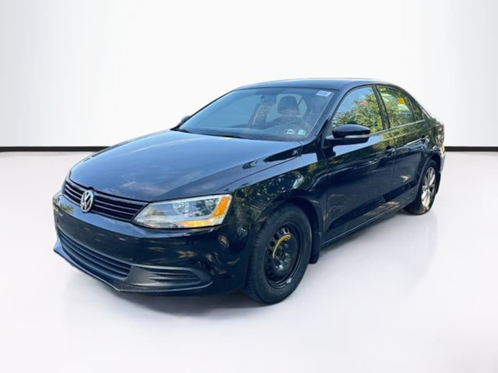 Used 2012 Volkswagen Jetta 2.5L SE Sedan