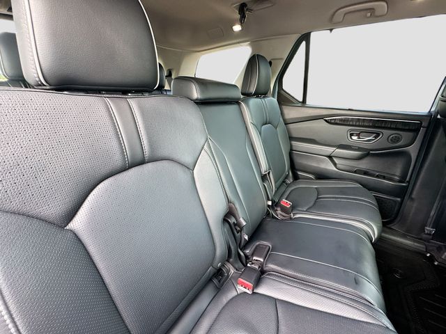 2025 Honda Pilot Elite - Photo 35