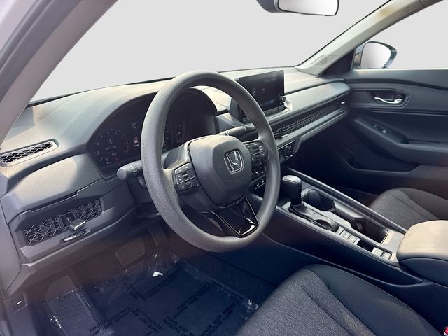 2025 Honda Accord SE - Photo 11