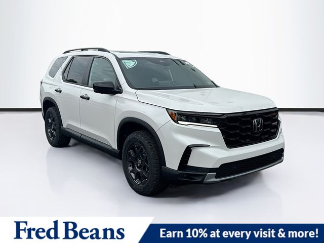 2025 Honda Pilot TrailSport's photo
