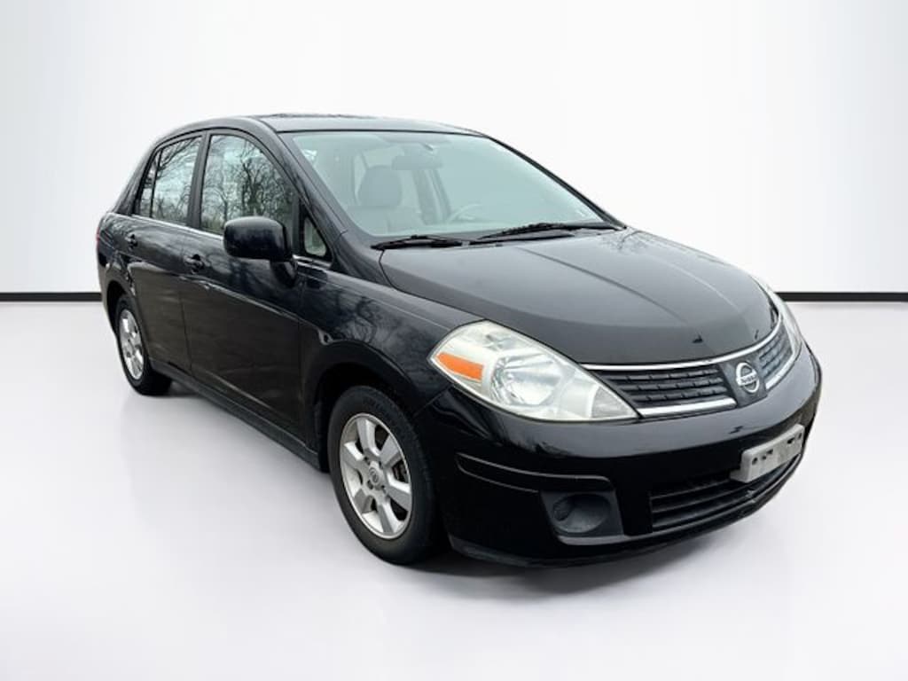 Used 2007 Nissan Versa 1.8 SL Sedan