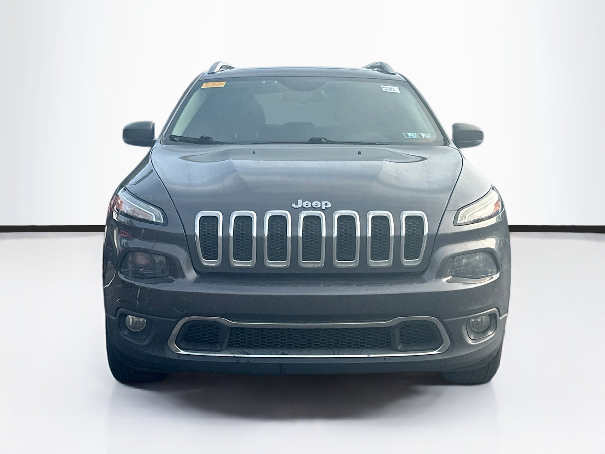 Used 2017 Jeep Cherokee Limited with VIN 1C4PJMDS6HW656730 for sale in Abington, PA