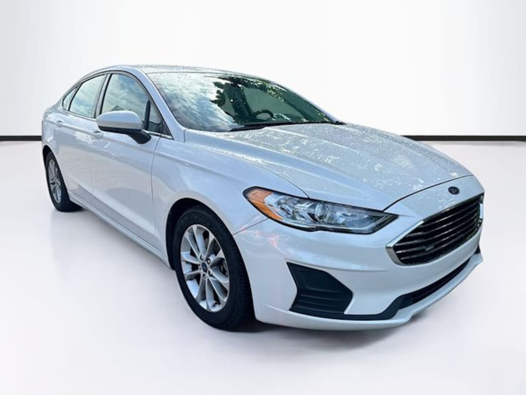 Used 2020 Ford Fusion SE Sedan