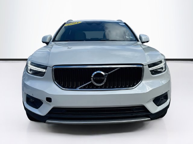 Used 2021 Volvo XC40 Momentum SUV