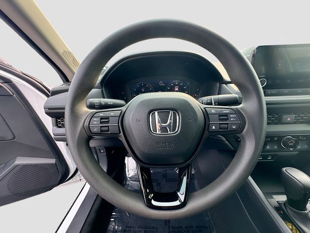 2025 Honda Accord SE - Photo 13